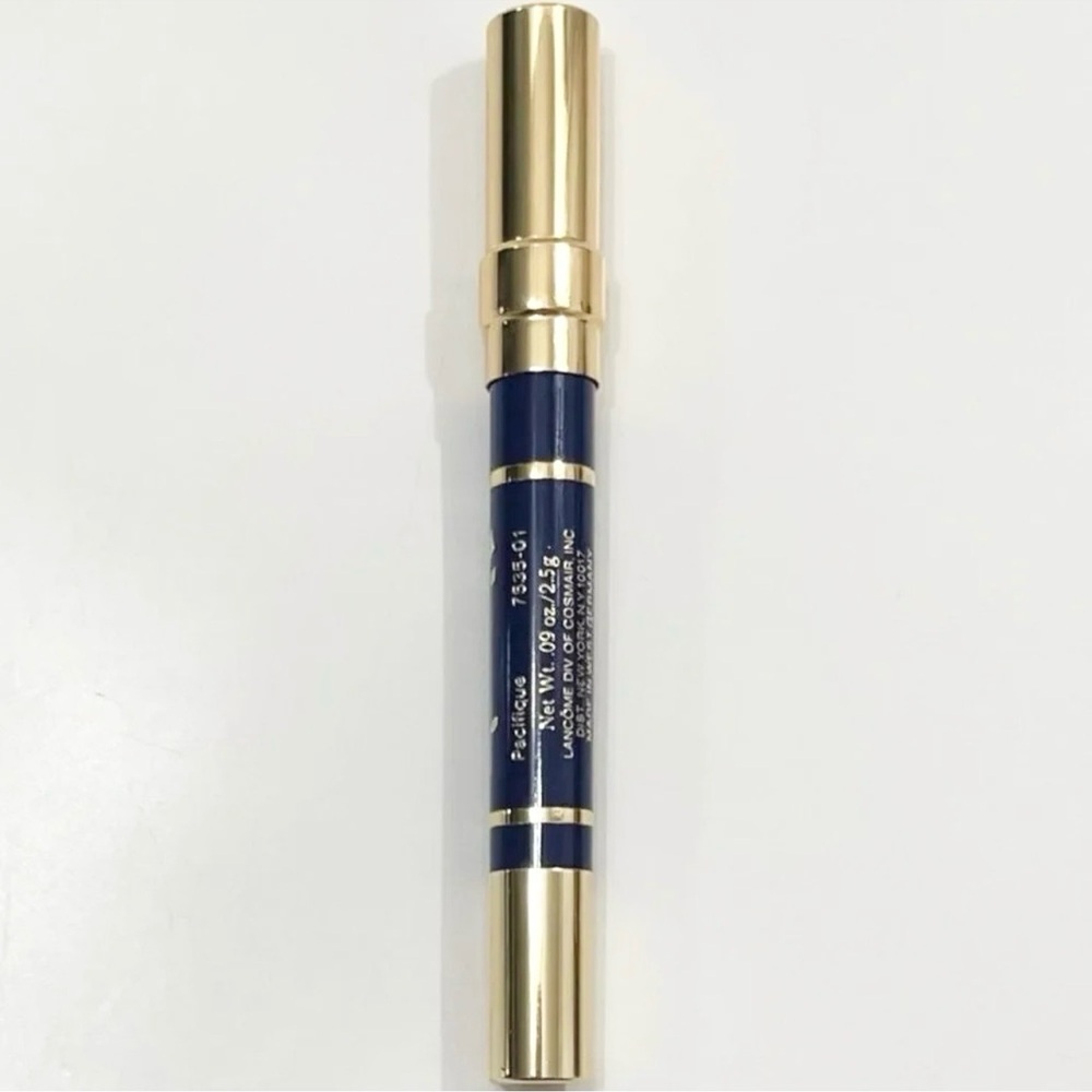 Lancôme Pacifique Waterproof Eyeshadow Crayon